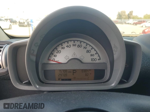 2009 Smart fortwo Pure with VIN WMEEJ31XX9K235766, listed as a Copart auction lot 54985845 with 75,708 mi miles and Clean Title. Bid and sale history available at carsss.com. Image 9.
