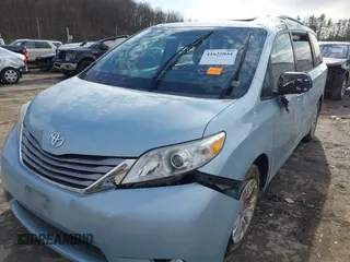 2017 Toyota Sienna XLE Auto Access Seat with VIN 5TDYZ3DC9HS815837, listed as a IAAI auction lot 41625844 with 102,956 mi miles and . Bid and sale history available at DreamBid. Image 12.