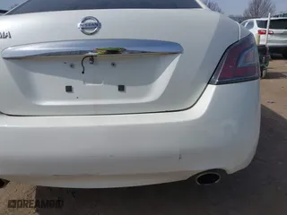 2014 Nissan Maxima 3.5 SV with VIN 1N4AA5AP7EC488272, listed as a IAAI auction lot 41807433 with 150,701 mi miles. Bid and sale history available at carsss.com. Image 6.