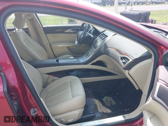 2013 Lincoln MKZ Hybrid z VIN 3LN6L2LU6DR816112, wystawiony jako IAAI lot #42416946 z przebiegiem 150 433 mil mil oraz . Historia ofert i sprzedaży dostępna na DreamBid. Obrazek 5.