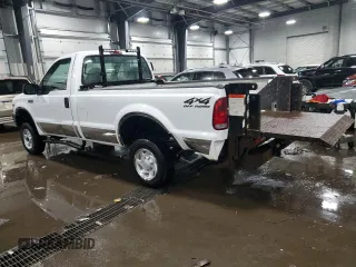 2000 Ford F-350 XL with VIN 1FTSF31S7YEE27506, listed as a Copart auction lot 45868425 with 35,736 mi miles and Salvage Title. Bid and sale history available at DreamBid. Image 2.