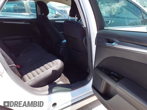 2013 Ford Fusion SE with VIN 3FA6P0H71DR361997, listed as a IAAI auction lot 42101072 with 136,741 mi miles and . Bid and sale history available at carsss.com. Image 8.