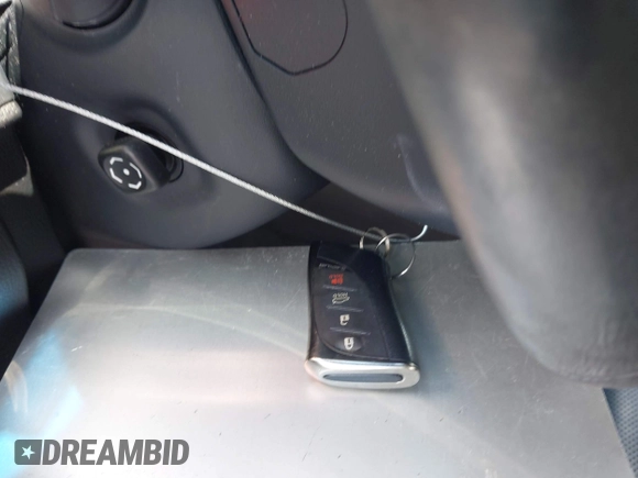 2019 Lexus ES 350 with VIN 58ABZ1B19KU032438, listed as a IAAI auction lot 42583482 with 18,474 mi miles and . Bid and sale history available at DreamBid. Image 11.