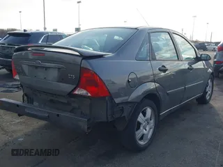 2004 Ford Focus ZTS with VIN 1FAFP38Z74W160198, listed as a IAAI auction lot 41880264 with 159,391 mi miles and . Bid and sale history available at carsss.com. Image 4.