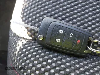 2013 Chevrolet Equinox LT z VIN 2GNFLEEK2D6275804, wystawiony jako IAAI lot #41580370 z przebiegiem 120 958 mil mil oraz . Historia ofert i sprzedaży dostępna na DreamBid. Obrazek 11.