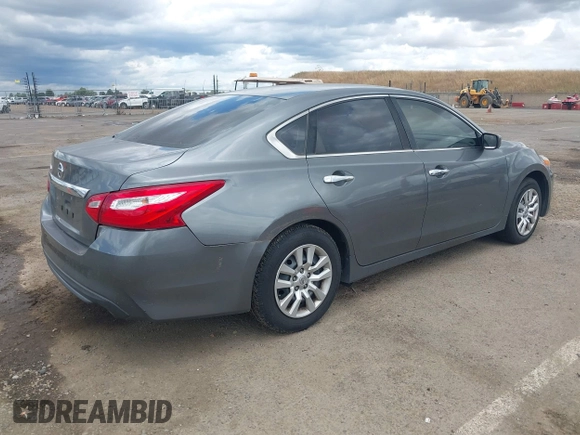 2016 Nissan Altima S z VIN 1N4AL3AP5GC170331, wystawiony jako IAAI lot #42258720 z przebiegiem 173 717 mil mil oraz . Historia ofert i sprzedaży dostępna na DreamBid. Obrazek 4.