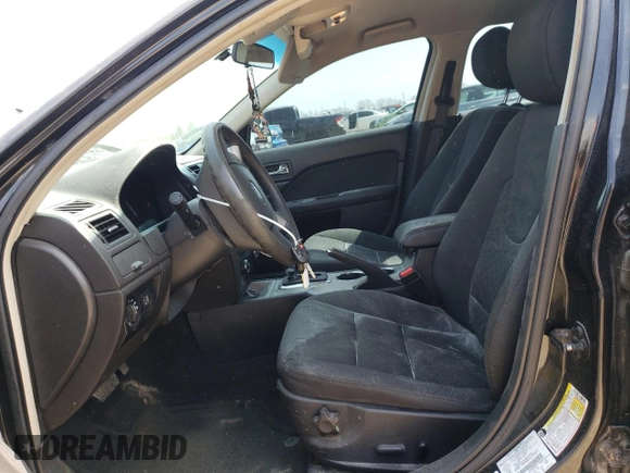 2012 Ford Fusion SE z VIN 3FAHP0HA1CR240275, wystawiony jako Copart lot #54240545 z przebiegiem 279 950 mil mil oraz Szkoda całkowita • Salvage title. Historia ofert i sprzedaży dostępna na DreamBid. Obrazek 7.