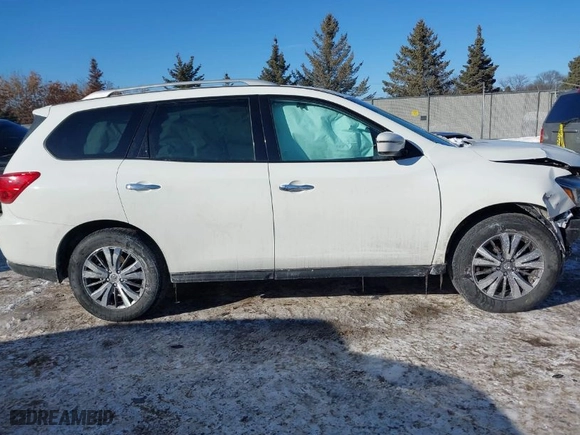 2020 Nissan Pathfinder SV with VIN 5N1DR2BM0LC608246, listed as a IAAI auction lot 41629956 with 88,104 mi miles. Bid and sale history available at carsss.com. Image 13.