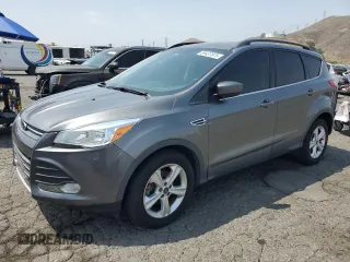 2014 Ford Escape SE z VIN 1FMCU0GX0EUE27453, wystawiony jako Copart lot #59437875 z przebiegiem 154 177 mil mil oraz Czysty tytuł • Clean title. Historia ofert i sprzedaży dostępna na DreamBid. Obrazek 1.