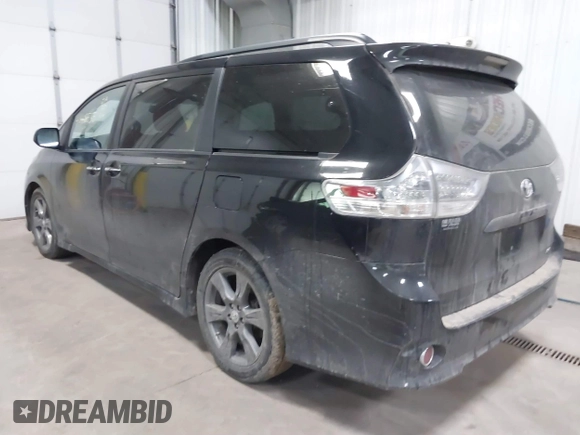 2017 Toyota Sienna SE with VIN 5TDXZ3DC5HS897285, listed as a IAAI auction lot 41448535 with 125,546 mi miles. Bid and sale history available at carsss.com. Image 3.