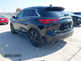 2021 Infiniti QX50 Luxe z VIN 3PCAJ5BA4MF105359, wystawiony jako IAAI lot #41772029 z przebiegiem 66 497 mil mil oraz . Historia ofert i sprzedaży dostępna na DreamBid. Obrazek 3.