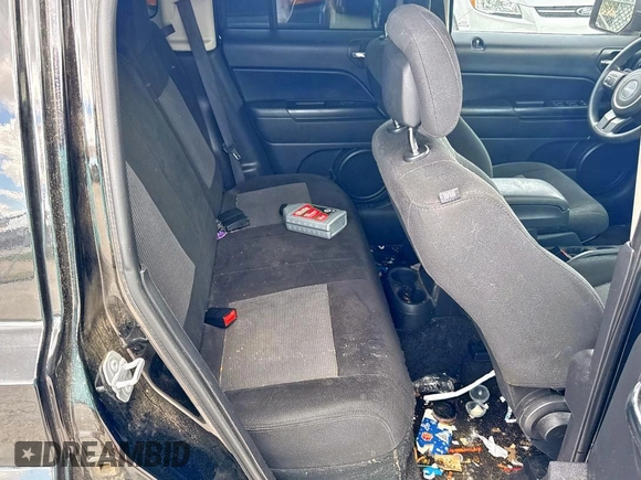 2017 Jeep Patriot Sport SE with VIN 1C4NJPBA7HD211671, listed as a Copart auction lot 62742195 with 127,467 mi miles and Clean title. Bid and sale history available at DreamBid. Image 6.