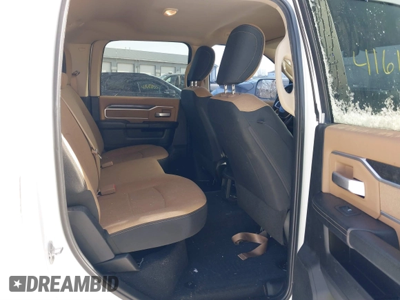 2019 Ram 2500 Big Horn with VIN 3C6UR5JL3KG537805, listed as a IAAI auction lot 41610861 with 207,343 mi miles. Bid and sale history available at carsss.com. Image 8.
