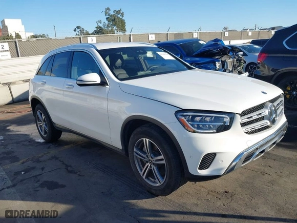2022 Mercedes-Benz GLC with VIN W1N0G8DB4NG106285, listed as a IAAI auction lot 41349714 with 31,975 mi miles. Bid and sale history available at carsss.com. Image 1.
