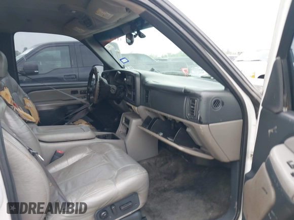 2001 Chevrolet Tahoe LT with VIN 1GNEC13T71R212889, listed as a IAAI auction lot 41917362 with 224,406 mi miles and . Bid and sale history available at DreamBid. Image 5.