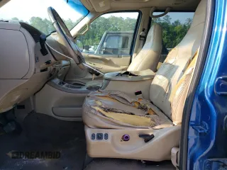 2000 Ford Expedition Eddie Bauer with VIN 1FMRU17L1YLC39371, listed as a Copart auction lot 53982495 with 220,391 mi miles and Salvage title. Bid and sale history available at DreamBid. Image 7.