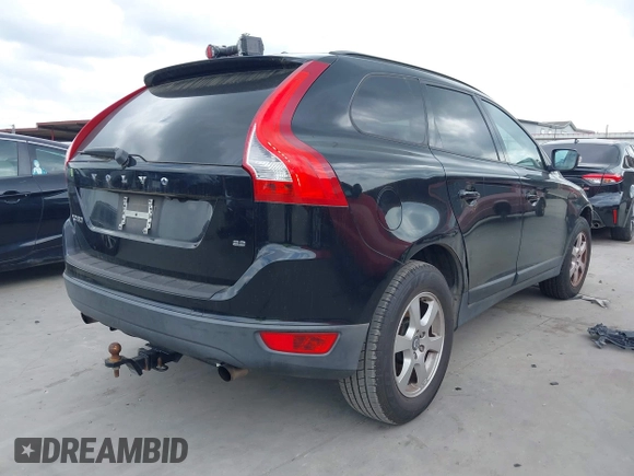 2010 Volvo XC60 3.2L with VIN YV4982DLXA2100979, listed as a IAAI auction lot 42105046 with 129,840 mi miles. Bid and sale history available at carsss.com. Image 4.