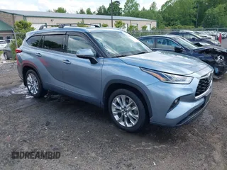 2022 Toyota Highlander Limited z VIN 5TDDZRBH5NS162256, wystawiony jako IAAI lot #42177200 z przebiegiem 33 932 mil mil oraz . Historia ofert i sprzedaży dostępna na DreamBid. Obrazek 1.