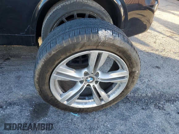2015 BMW X5 sDrive35i with VIN 5UXKR2C57F0H39412, listed as a Copart auction lot 46714065 with 112,193 mi miles and Clean Title. Bid and sale history available at carsss.com. Image 13.