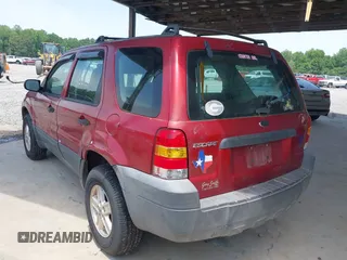 2005 Ford Escape XLS Value с VIN 1FMYU92Z75DA05019, выставлен на аукционе IAAI как лот 42283628 с пробегом 236 568 миль миль и . История ставок и продаж доступна на DreamBid. Изображение 3.