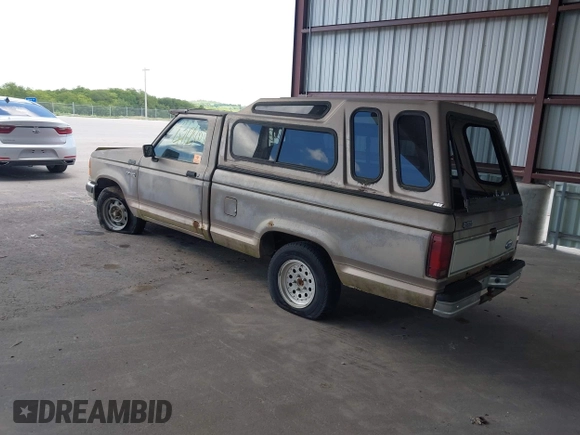 1992 Ford Ranger XLT with VIN 1FTCR10X5NUA12182, listed as a IAAI auction lot 42623003 with Not provided miles and . Bid and sale history available at DreamBid. Image 3.