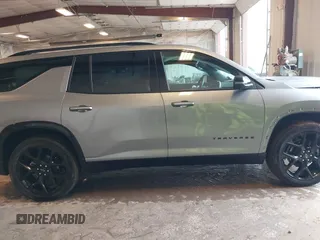 2024 Chevrolet Traverse AWD RS z VIN 1GNEVLKS7RJ211234, wystawiony jako IAAI lot #42318206 z przebiegiem 4 541 mil mil oraz . Historia ofert i sprzedaży dostępna na DreamBid. Obrazek 13.