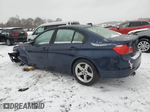 2013 BMW 3 Series 328i xDrive with VIN WBA3B5C51DF593606, listed as a Copart auction lot 44393335 with 0 mi miles and Clean Title. Bid and sale history available at carsss.com. Image 2.