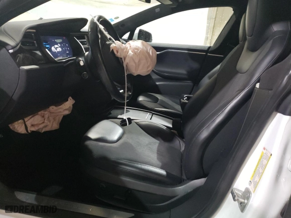 2016 Tesla Model S 70 kWh Battery with VIN 5YJSA1E15GF170475, listed as a Copart auction lot 85794104 with 68882 miles and Salvage Title. Bid and sale history available at carsss.com. Image 7.