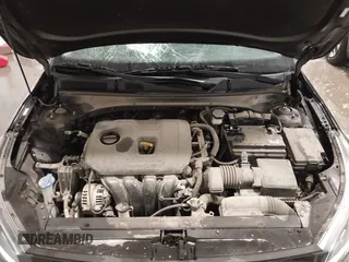 2021 Kia Forte LXS z VIN 3KPF24AD3ME262766, wystawiony jako IAAI lot #42232564 z przebiegiem 14 902 mil mil oraz . Historia ofert i sprzedaży dostępna na DreamBid. Obrazek 10.