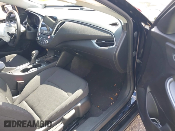 2025 Chevrolet Malibu LT with VIN 1G1ZD5ST1SF118891, listed as a IAAI auction lot 42203068 with 17,038 mi miles and . Bid and sale history available at DreamBid. Image 5.