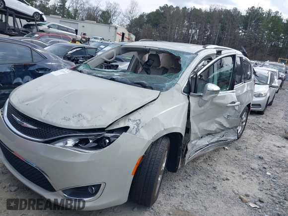 2017 Chrysler Pacifica Limited with VIN 2C4RC1GG9HR560544, listed as a IAAI auction lot 41807810 with 137,768 mi miles and . Bid and sale history available at DreamBid. Image 17.