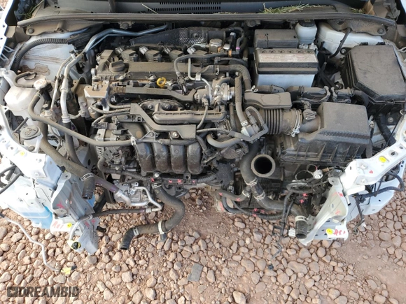 2024 Toyota Corolla LE with VIN JTDB4MEE8R3016533, listed as a Copart auction lot 51177395 with 40,432 mi miles and Salvage Title. Bid and sale history available at carsss.com. Image 11.