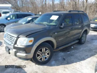 2008 Ford Explorer Eddie Bauer with VIN 1FMEU74818UA03864, listed as a IAAI auction lot 41370466 with 216,863 mi miles. Bid and sale history available at carsss.com. Image 2.