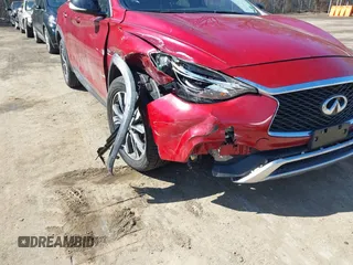 2017 Infiniti QX30 Luxury with VIN SJKCH5CR2HA021321, listed as a IAAI auction lot 41729337 with 55,486 mi miles. Bid and sale history available at carsss.com. Image 6.