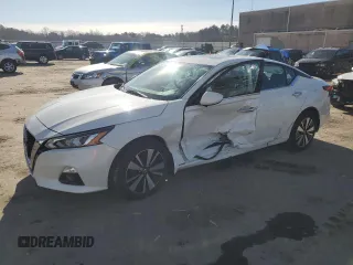 2022 Nissan Altima 2.5 SL with VIN 1N4BL4EW4NN414712, listed as a Copart auction lot 46569805 with 37,631 mi miles and Salvage Title. Bid and sale history available at carsss.com. Image 1.