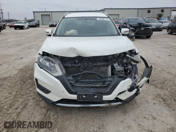 2017 Nissan Rogue SV z VIN JN8AT2MT2HW145906, wystawiony jako Copart lot #44568115 z przebiegiem 104 561 mil mil oraz Szkoda całkowita • Salvage title. Historia ofert i sprzedaży dostępna na DreamBid. Obrazek 5.