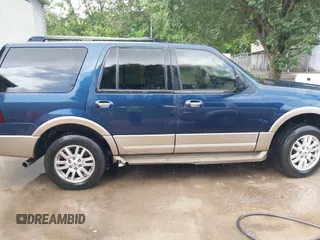 2013 Ford Expedition XLT с VIN 1FMJU1H50DEF14630, выставлен на аукционе IAAI как лот 42258934 с пробегом 196 843 миль миль и . История ставок и продаж доступна на DreamBid. Изображение 13.