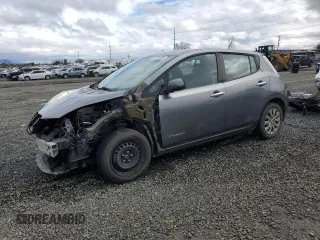 2015 Nissan LEAF S with VIN 1N4AZ0CP1FC331217, listed as a Copart auction lot 48134395 with 51,884 mi miles and Salvage Title. Bid and sale history available at carsss.com. Image 1.