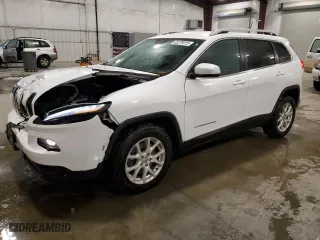 2016 Jeep Cherokee Altitude with VIN 1C4PJMCS3GW205254, listed as a Copart auction lot 43279015 with 98,350 mi miles and Salvage Title. Bid and sale history available at carsss.com. Image 1.
