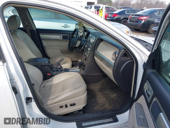 2007 Lincoln MKZ with VIN 3LNHM26T17R658422, listed as a IAAI auction lot 41664962 with 239,576 mi miles. Bid and sale history available at carsss.com. Image 5.