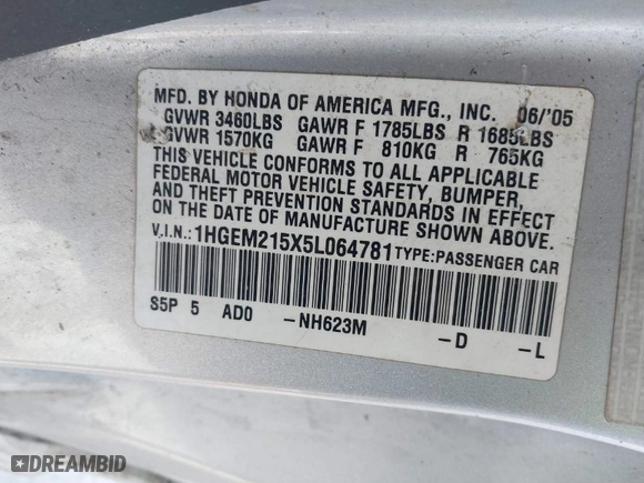 2005 Honda Civic LX with VIN 1HGEM215X5L064781, listed as a IAAI auction lot 41443405 with 303,293 mi miles. Bid and sale history available at carsss.com. Image 9.