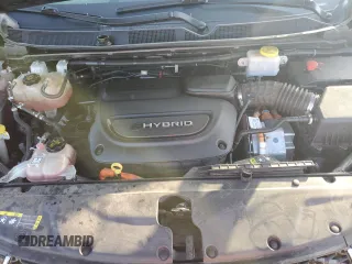 2021 Chrysler Pacifica Hybrid Touring L with VIN 2C4RC1L76MR578340, listed as a Copart auction lot 54748445 with 137,390 mi miles and Salvage title. Bid and sale history available at DreamBid. Image 11.