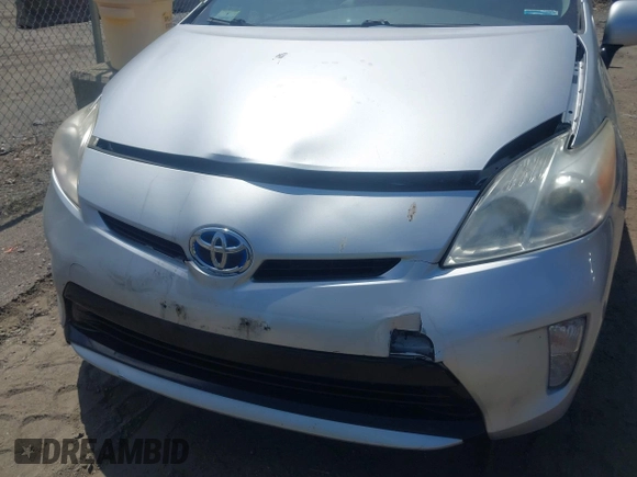 2012 Toyota Prius One with VIN JTDKN3DU2C5466786, listed as a IAAI auction lot 42090567 with 122,120 mi miles. Bid and sale history available at carsss.com. Image 6.