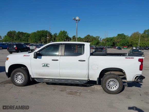 2019 Chevrolet Silverado 1500 Custom Trail Boss with VIN 1GCPYCEF3KZ428391, listed as a IAAI auction lot 41793628 with 230,170 mi miles. Bid and sale history available at carsss.com. Image 14.