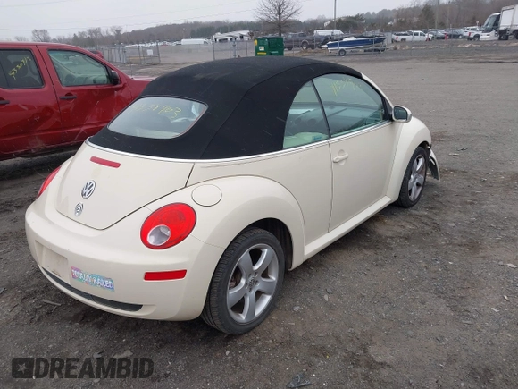 2006 Volkswagen Beetle with VIN 3VWSF31Y16M318144, listed as a IAAI auction lot 41554903 with 126,984 mi miles and . Bid and sale history available at DreamBid. Image 4.