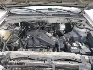 2005 Mercury Mariner Luxury z VIN 4M2YU56195DJ21222, wystawiony jako Copart lot #81573504 z przebiegiem 243 102 mil mil oraz Tytuł czysty. Historia ofert i sprzedaży dostępna na DreamBid. Obrazek 12.