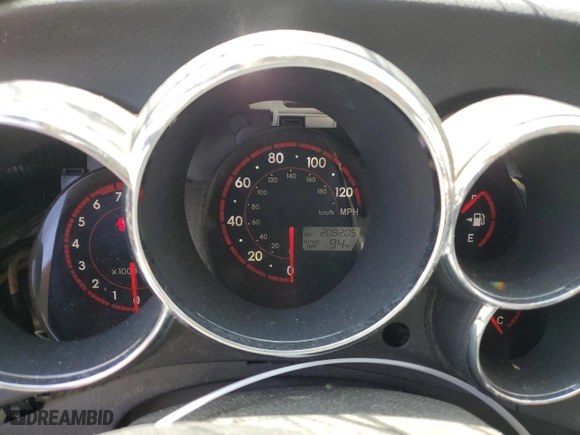 2006 Pontiac Vibe with VIN 5Y2SL65836Z464843, listed as a Copart auction lot 53639384 with 208,205 mi miles and Salvage Title. Bid and sale history available at carsss.com. Image 9.