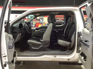 2020 Ford F-150 XL с VIN 1FTEX1EP8LKE46239, выставлен на аукционе IAAI как лот 42806611 с пробегом 171 789 миль миль и . История ставок и продаж доступна на DreamBid. Изображение 33.
