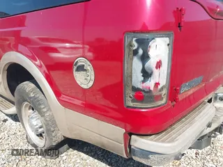 2002 Ford Excursion Limited z VIN 1FMNU42L62EB40225, wystawiony jako IAAI lot #42670777 z przebiegiem 231 351 mil mil oraz . Historia ofert i sprzedaży dostępna na DreamBid. Obrazek 6.