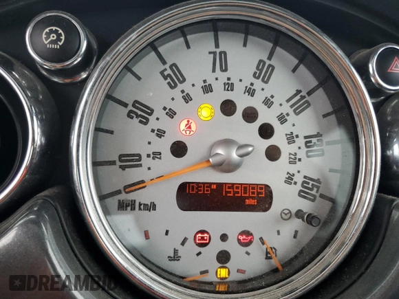2005 MINI Hardtop z VIN WMWRC33525TK61317, wystawiony jako Copart lot #43325015 z przebiegiem 159 089 mil mil oraz Szkoda całkowita • Salvage title. Historia ofert i sprzedaży dostępna na DreamBid. Obrazek 9.